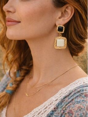 VTG 80s 90s Art Deco Statement Earrings - Gold & Enamel Square Drops